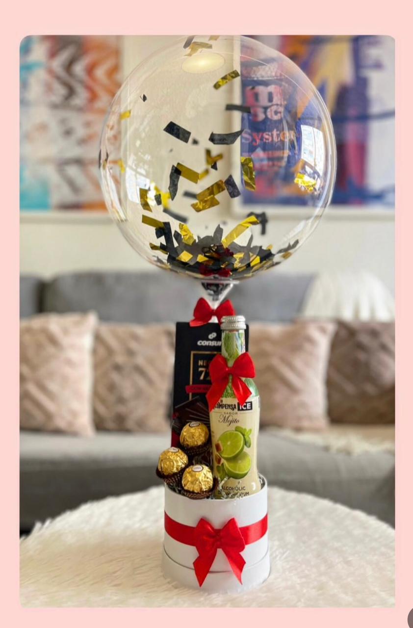 Arreglo con confeti dorado